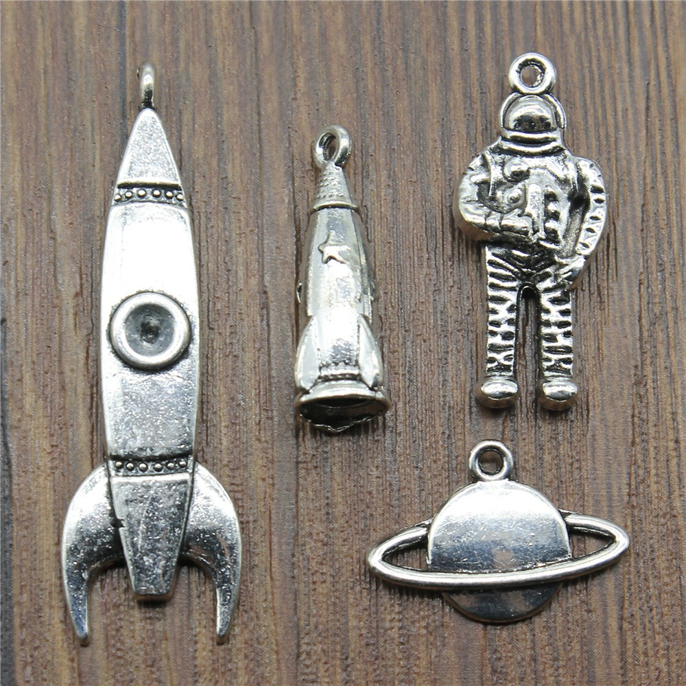 Vintage Fashion Wholesale - 10pcs Charms Rocket สีเงินโบราณนักบินอวกาศ Charms จี้สําหรับสร้อยข้อมือ