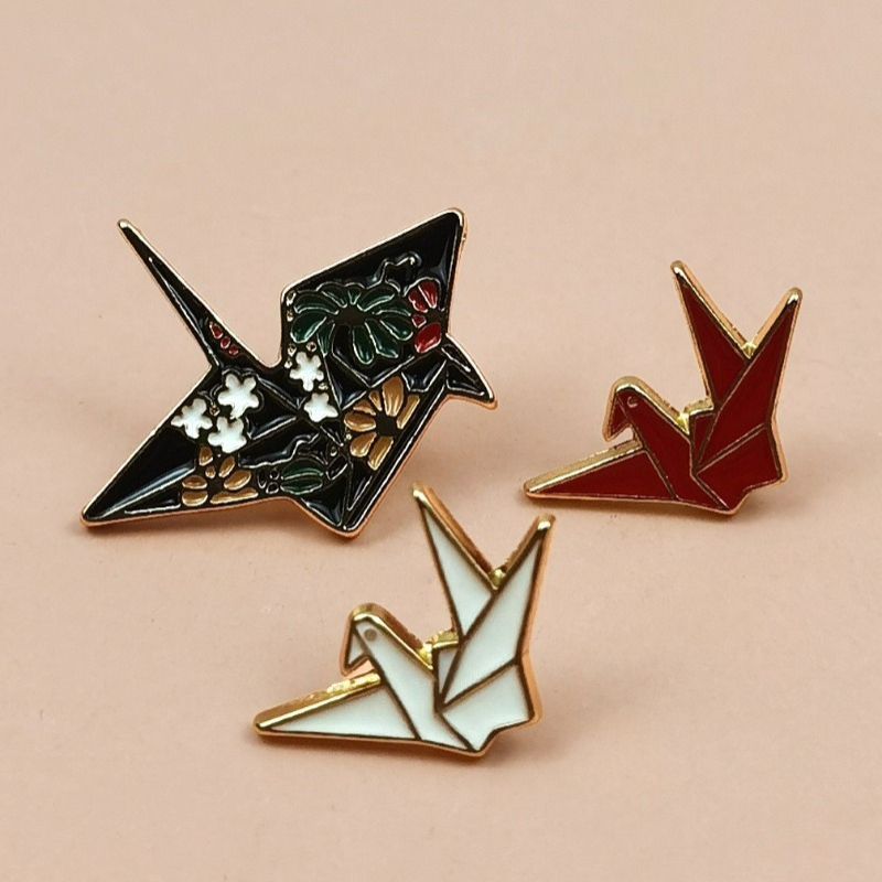 เข็มกลัดโลหะรูปนกกระเรียนโอริก - Vintage Fashion Meaning บทวิจารณ์และราคา