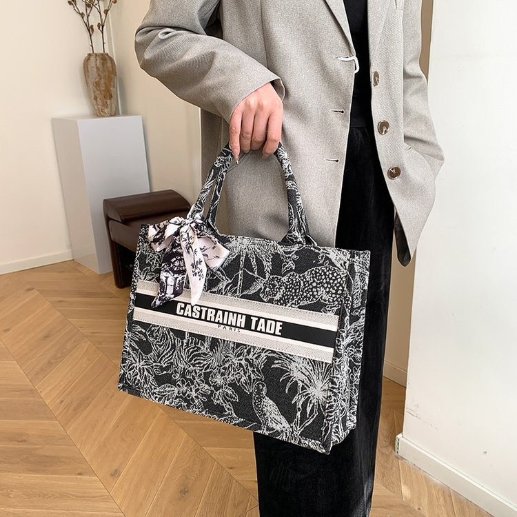 กระเป๋าผ้าอ้อมดีไซน์เนอร์วินเท - Vintage Fashion In Paris บทวิจารณ์และราคา